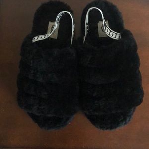 UGG® Logo Fluff Yeah Slides - Black size 7